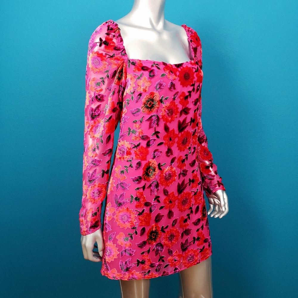 NASTY GAL 1960'S Flower Power Velvet Mini Dress /NWT - Picture 8 of 8